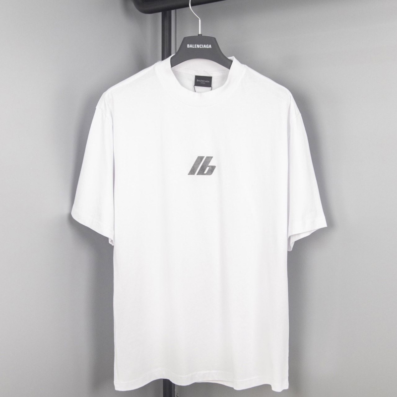 Ba*len*cia*ga t-shirts